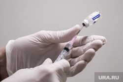 Коронавирус: последние новости 15 марта. В России не хватает «Спутник V», назван способ избавиться от кашля после COVID