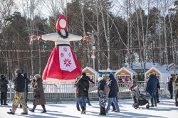 Масленица-2021: Екатеринбург проводит зиму гуляньями в ЦПКиО