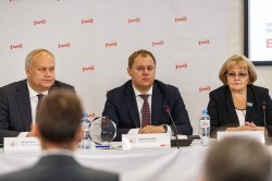 Алексей Орлов обсудил с представителями ОАО «РЖД» развитие железнодорожного транспорта в Екатеринбурге