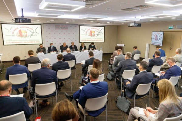 Алексей Орлов обсудил с представителями ОАО «РЖД» развитие железнодорожного транспорта в Екатеринбурге