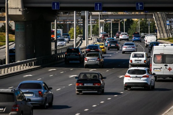 С ветерком по Дерябиной: завершён ремонт важного участка городской магистрали