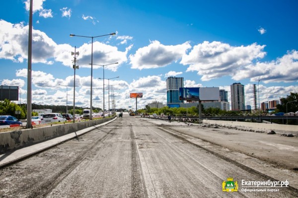 Поручение Главы Екатеринбурга: комиссия проконтролировала ремонт улицы Луганской