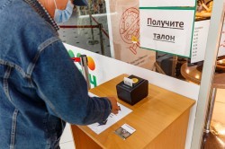 Можно даже беременным: Александр Харитонов рассказал о ходе вакцинации от COVID-19