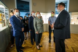 Долгожданное открытие: «Эрмитаж-Урал» распахнул двери в Екатеринбурге Долгожданное открытие: «Эрмитаж-Урал» распахнул двери в Екатеринбурге