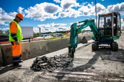 Поручение Главы Екатеринбурга: комиссия проконтролировала ремонт улицы Луганской