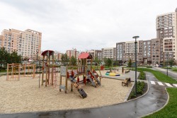 Глава Екатеринбурга оценил ход строительства социальных объектов в Солнечном Глава Екатеринбурга оценил ход строительства социальных объектов в Солнечном