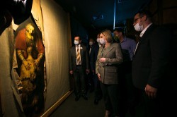 Долгожданное открытие: «Эрмитаж-Урал» распахнул двери в Екатеринбурге Долгожданное открытие: «Эрмитаж-Урал» распахнул двери в Екатеринбурге