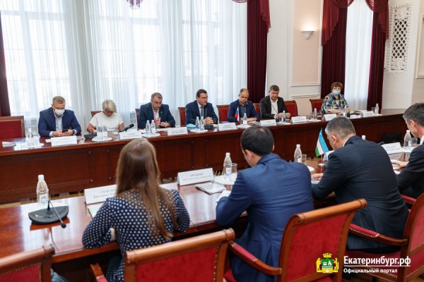 Представители Екатеринбурга и Узбекистана обсудили развитие двусторонних отношений