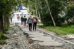 К ремонту улицы Викулова приступил новый подрядчик К ремонту улицы Викулова приступил новый подрядчик