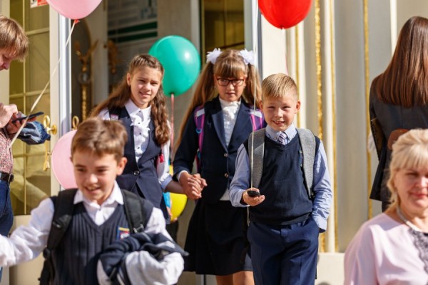 Выплаты на детей школьного возраста начнутся с 16 августа