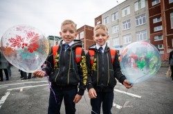 Алексей Орлов поздравил учащихся и педагогов Екатеринбурга с Днём знаний