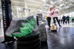 Уральская биеннале современного искусства торжественно открылась в Екатеринбурге Уральская биеннале современного искусства торжественно открылась в Екатеринбурге