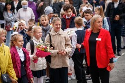 Алексей Орлов поздравил учащихся и педагогов Екатеринбурга с Днём знаний