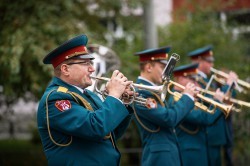 Алексей Орлов поздравил учащихся и педагогов Екатеринбурга с Днём знаний