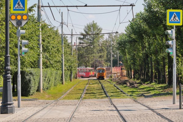 Дорожные службы временно изменят движение трамваем на Эльмаше Дорожные службы временно изменят движение трамваем на Эльмаше