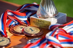 Муниципалитет открыл спортивный корт у дома, где жил Павел Дацюк