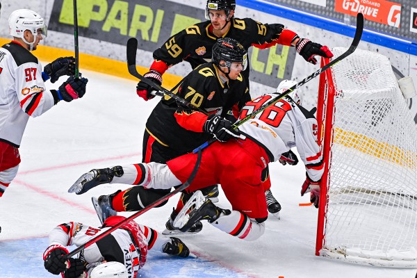 «Горняк-УГМК» в овертайме обыграл «Омские Крылья»