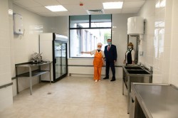 Юные екатеринбуржцы, проживающие в центре, получили новое школьное здание