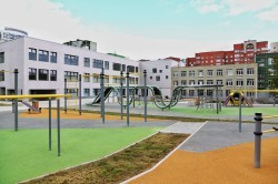 Юные екатеринбуржцы, проживающие в центре, получили новое школьное здание