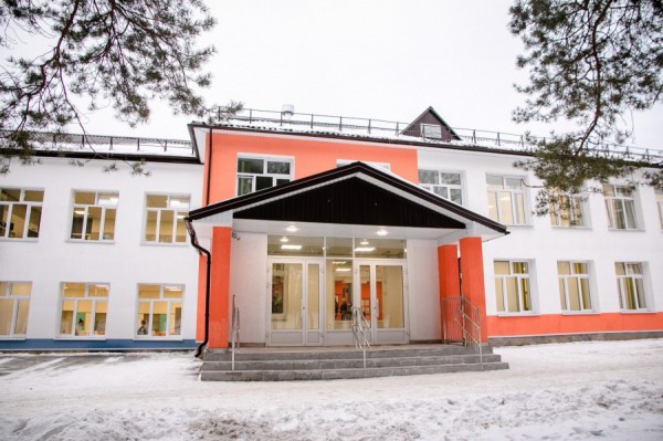 Алексей Орлов открыл обновлённую школу в посёлке Северка