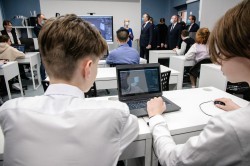 Алексей Орлов открыл обновлённую школу в посёлке Северка