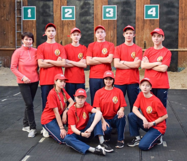 Дружина юных пожарных из Екатеринбурга стала лучшей в России