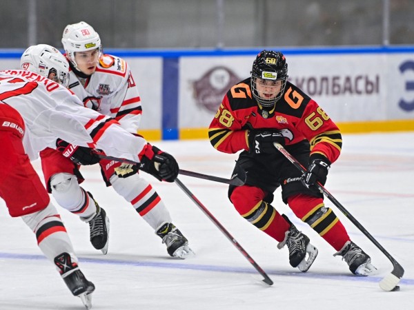 Молодёжка уступила в гостях «Омским Ястребам»