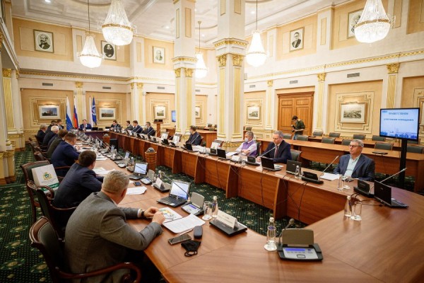 Алексей Орлов рассмотрел с промышленниками комплексное развитие Екатеринбурга