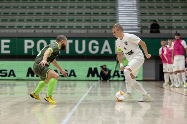 Мини-футбол: «Синара» обыграла «Олмиссум» и возглавила группу ЛЧ