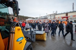 Обновлённые КАМАЗы пополнили парк коммунальной техники уральской столицы