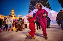 Алексей Орлов торжественно открыл главный ледовый городок Екатеринбурга