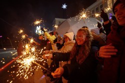 Нарядный каток стал новогодним подарком школе от социально ответственного бизнеса Нарядный каток стал новогодним подарком школе от социально ответственного бизнеса