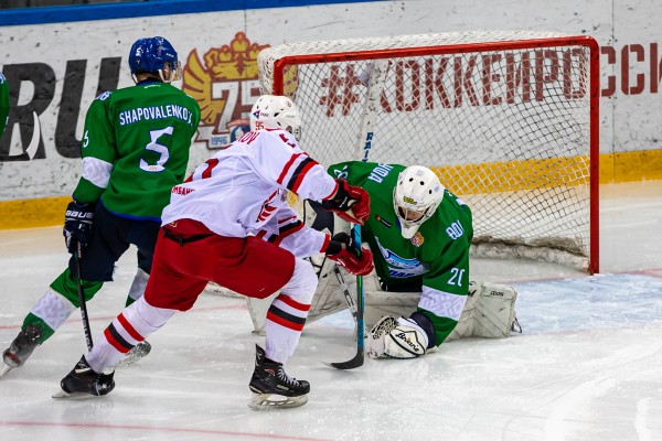 Хоккеисты «Авто» в серии буллитов обыграли «Толпар»