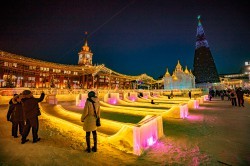 Алексей Орлов торжественно открыл главный ледовый городок Екатеринбурга