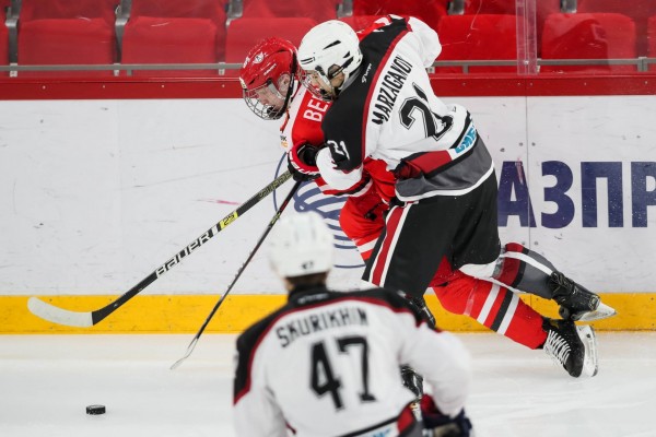 Хоккеисты «Авто» отправили 8 шайб в ворота соперников из Тюмени и почти повторили рекорд Хоккеисты «Авто» отправили 8 шайб в ворота соперников из Тюмени и почти повторили рекорд