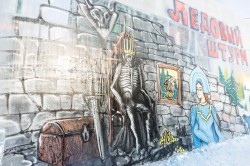 Взяли штурмом: спортсмены Екатеринбурга отметили закрытие ледового городка