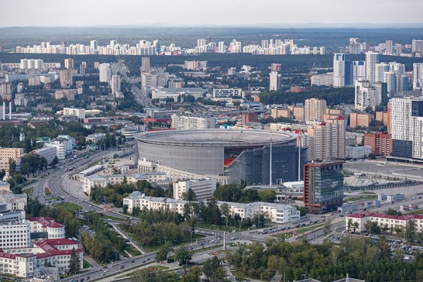Досрочное открытие моста, строительство школ и дорог: Верх-Исетский район подвёл итоги года