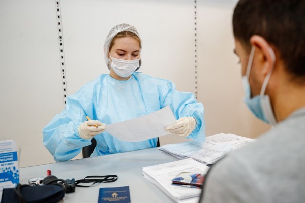 Оперштаб опубликовал график работы пунктов вакцинации в новогодние праздники