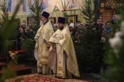 Православные христиане Екатеринбурга отмечают светлый праздник Рождества Христова Православные христиане Екатеринбурга отмечают светлый праздник Рождества Христова