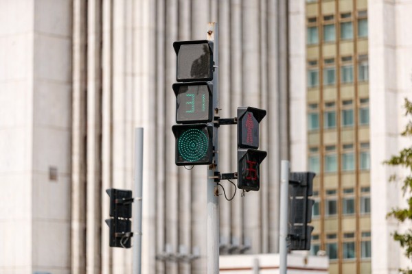 Итоги 2021 года: новые автобусы, светофоры, остановки и дорожная разметка