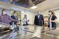 Двойное открытие: Алексей Орлов дал старт работе двух детских садов в Академическом