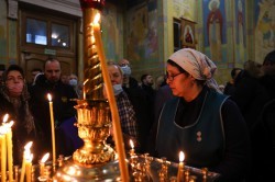 Православные христиане Екатеринбурга отмечают светлый праздник Рождества Христова Православные христиане Екатеринбурга отмечают светлый праздник Рождества Христова