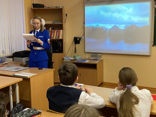 Месячник защитника Отечества: уроки мужества пройдут в школах Екатеринбурга Месячник защитника Отечества: уроки мужества пройдут в школах Екатеринбурга
