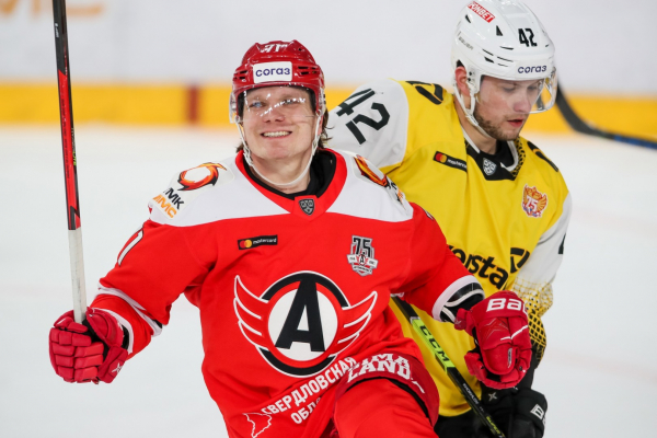 «Автомобилист» обыграл «Северсталь» в первом матче 2022 года!