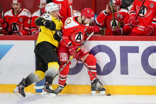 «Автомобилист» обыграл «Северсталь» в первом матче 2022 года!