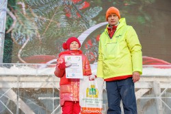 Взяли штурмом: спортсмены Екатеринбурга отметили закрытие ледового городка