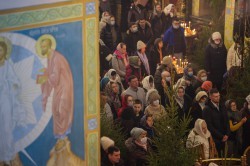 Православные христиане Екатеринбурга отмечают светлый праздник Рождества Христова Православные христиане Екатеринбурга отмечают светлый праздник Рождества Христова