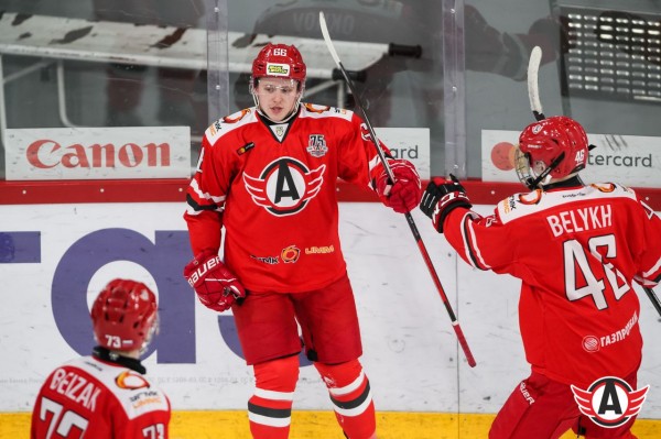 Хоккеисты «Авто» сыграют дома с «Тюменским Легионом» Хоккеисты «Авто» сыграют дома с «Тюменским Легионом»