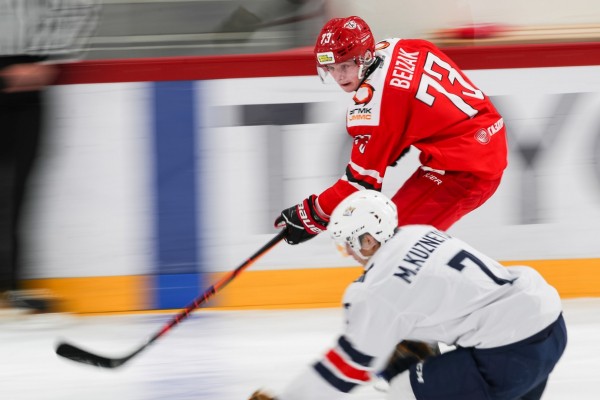 Молодёжка в упорной борьбе уступила лидерам конференции Молодёжка в упорной борьбе уступила лидерам конференции