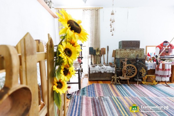 Где в Екатеринбурге живёт народное искусство? Пресс-тур проехался по адресам